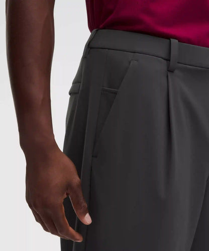 Men's Daydrift Relaxed-Fit Pleated Trouser *Regular