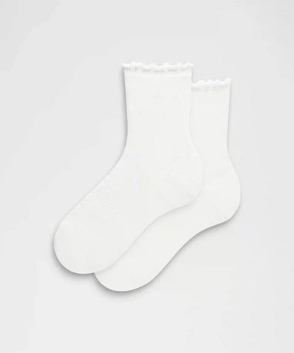 Unisex Lettuce Edge Quarter Socks