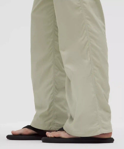 Dance Studio Mid-Rise Pant *Short