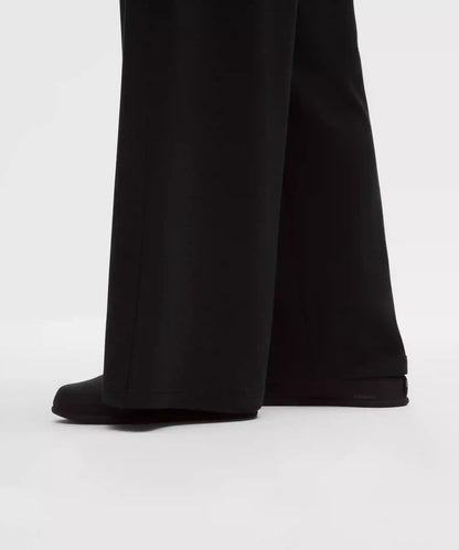 BeCalm Mid-Rise Wide-Leg Pant