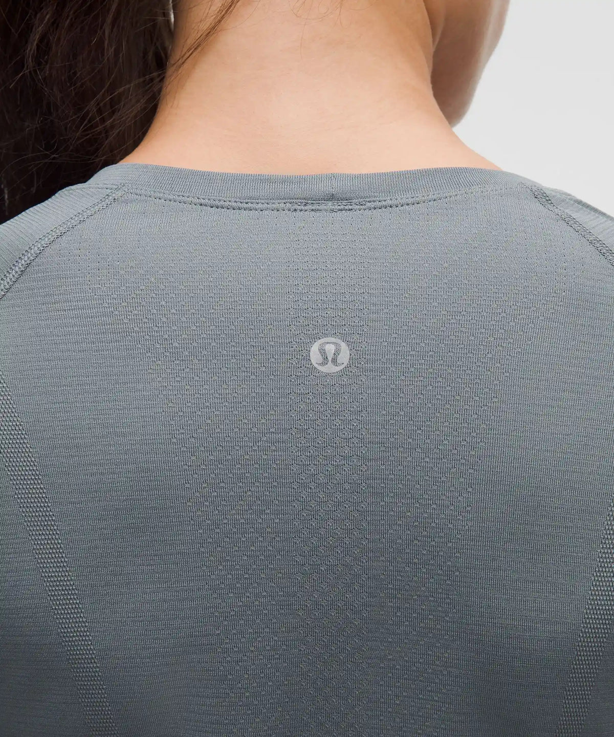 Swiftly Tech Long-Sleeve Shirt 2.0 *Hip Length