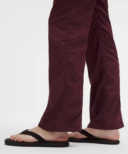 Dance Studio Mid-Rise Pant *Short