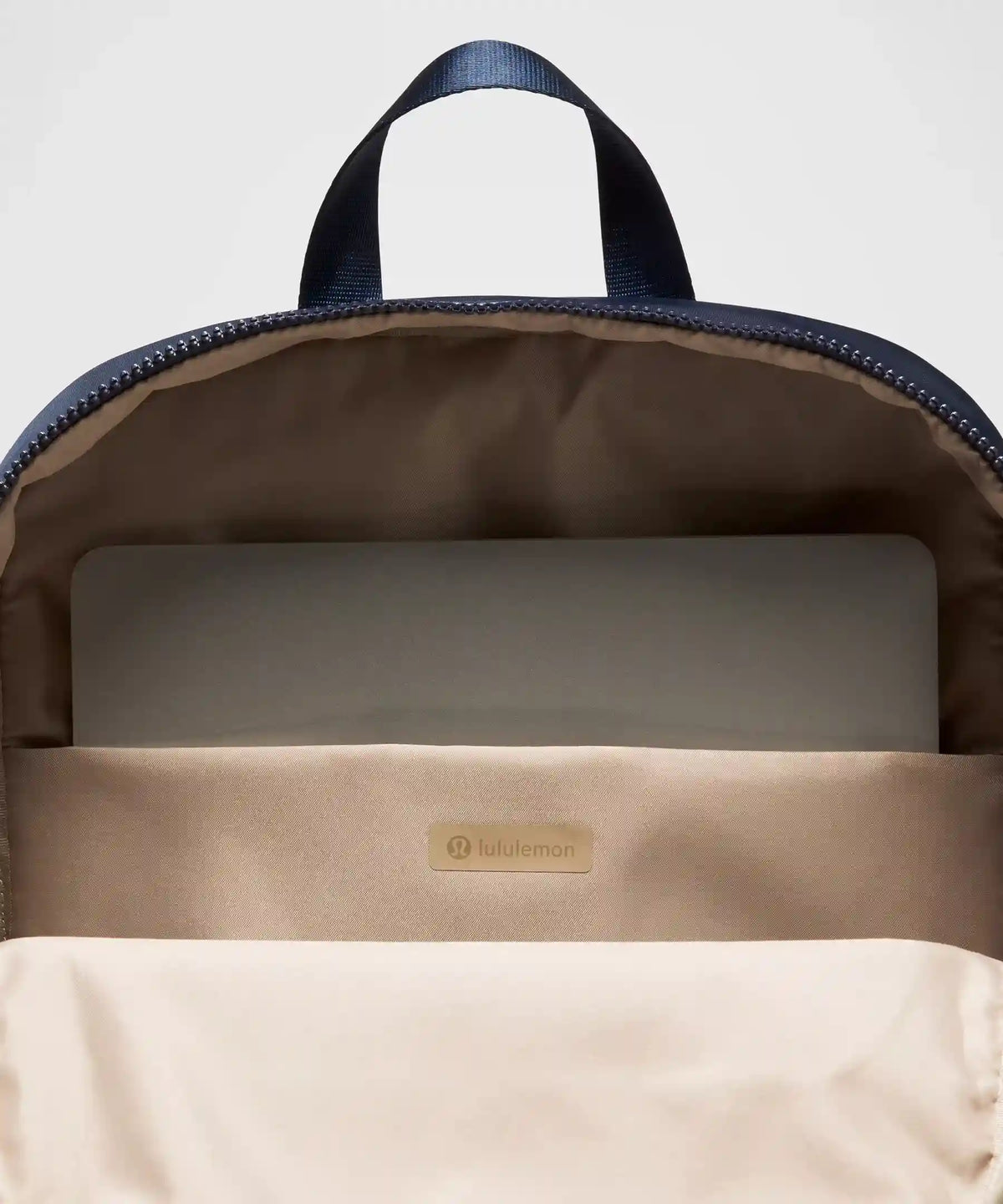 Everywhere Backpack 22L