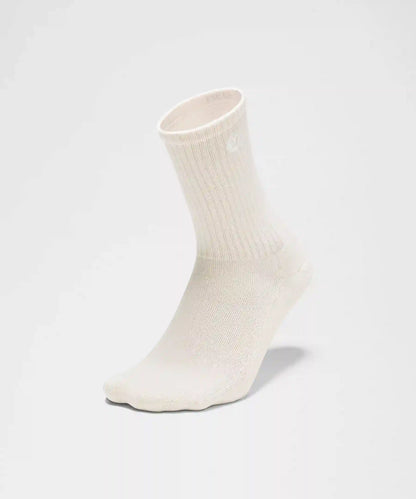 Unisex Daily Essential Crew Socks *3 Pack