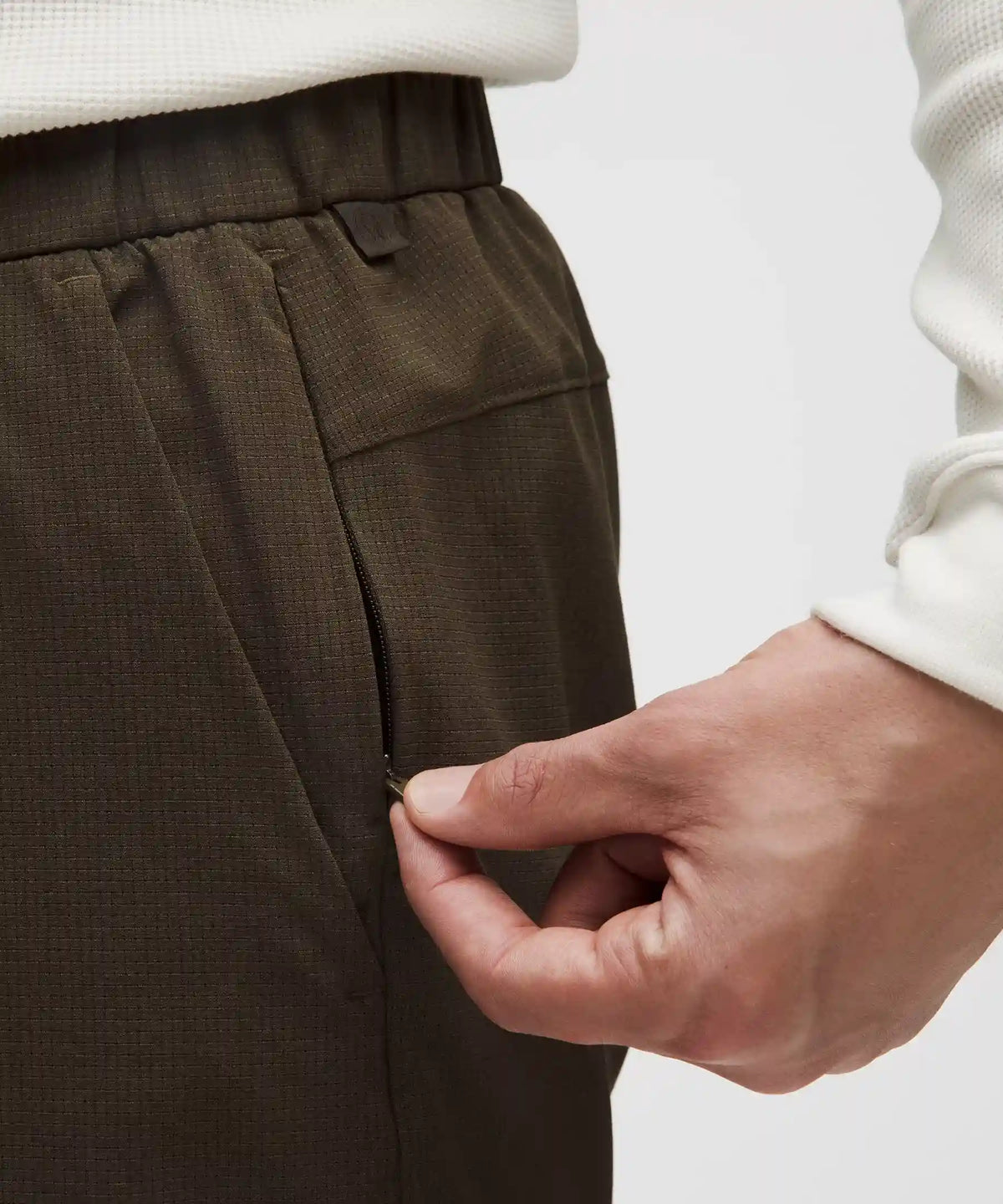 ABC WovenAir Pull-On Short 7"