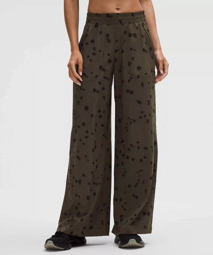 Swift Mid-Rise Wide-Leg Pant