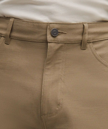 EasyFive Relaxed-Fit Short 9"