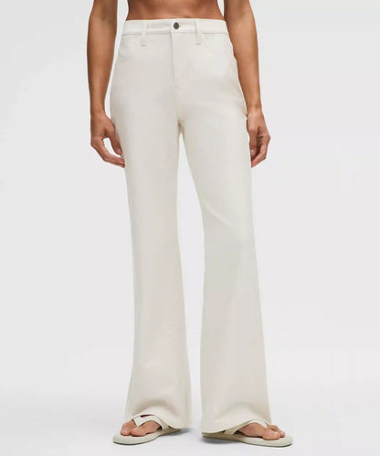 EasyFive High-Rise Subtle-Flare Pant *Short
