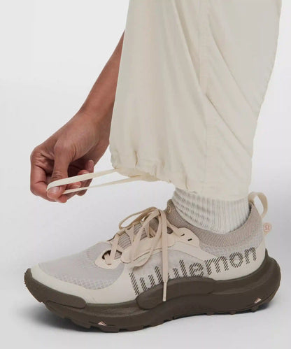Dance Studio Mid-Rise Pant *Regular