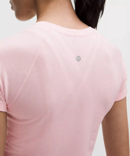 Swiftly Tech Short-Sleeve Shirt 2.0 *Hip Length