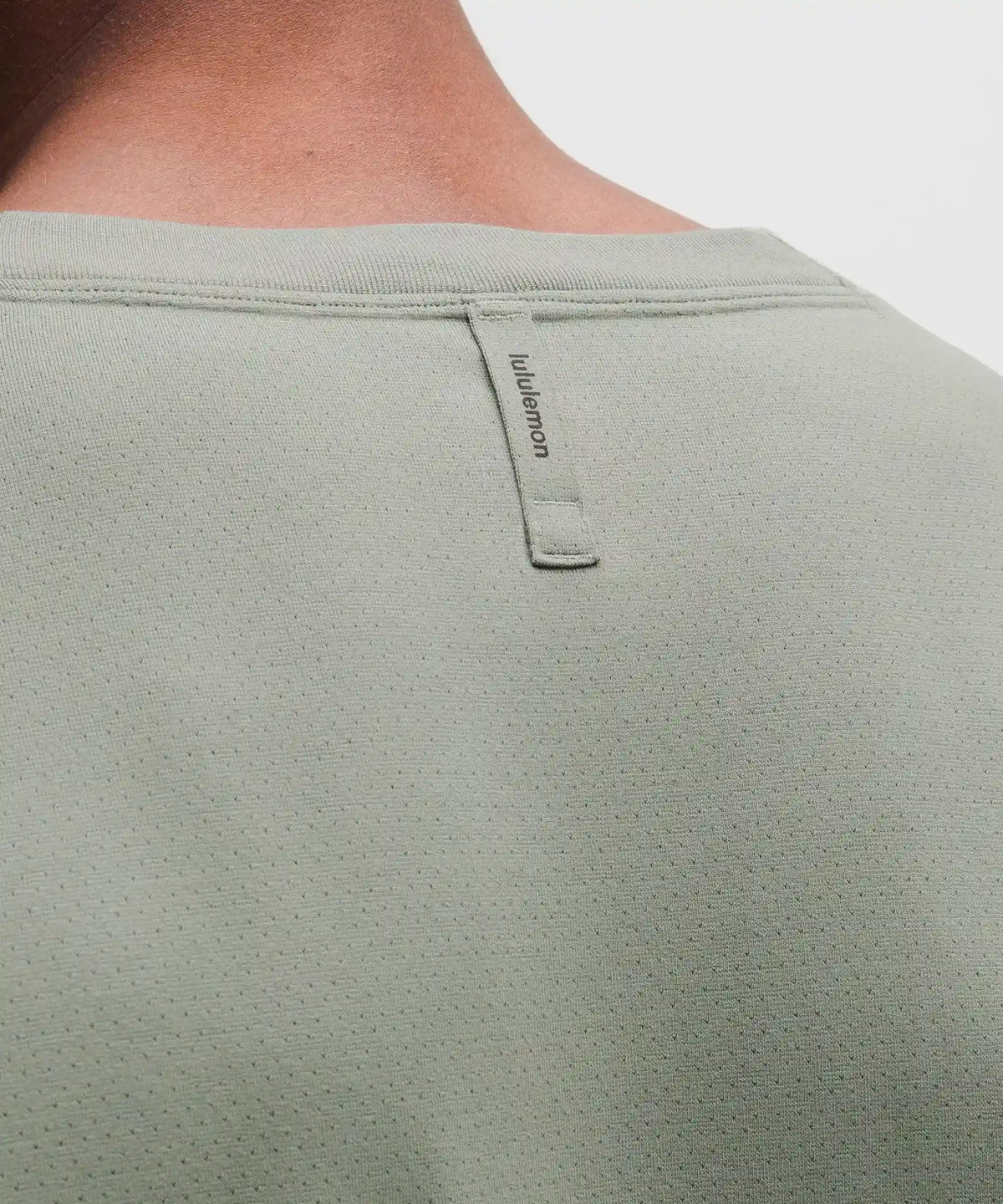EasySet Training Short-Sleeve Shirt