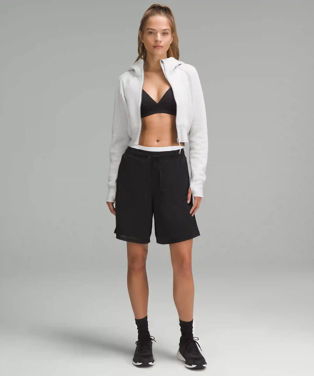 Relaxed-Fit Mesh Training Short 8"