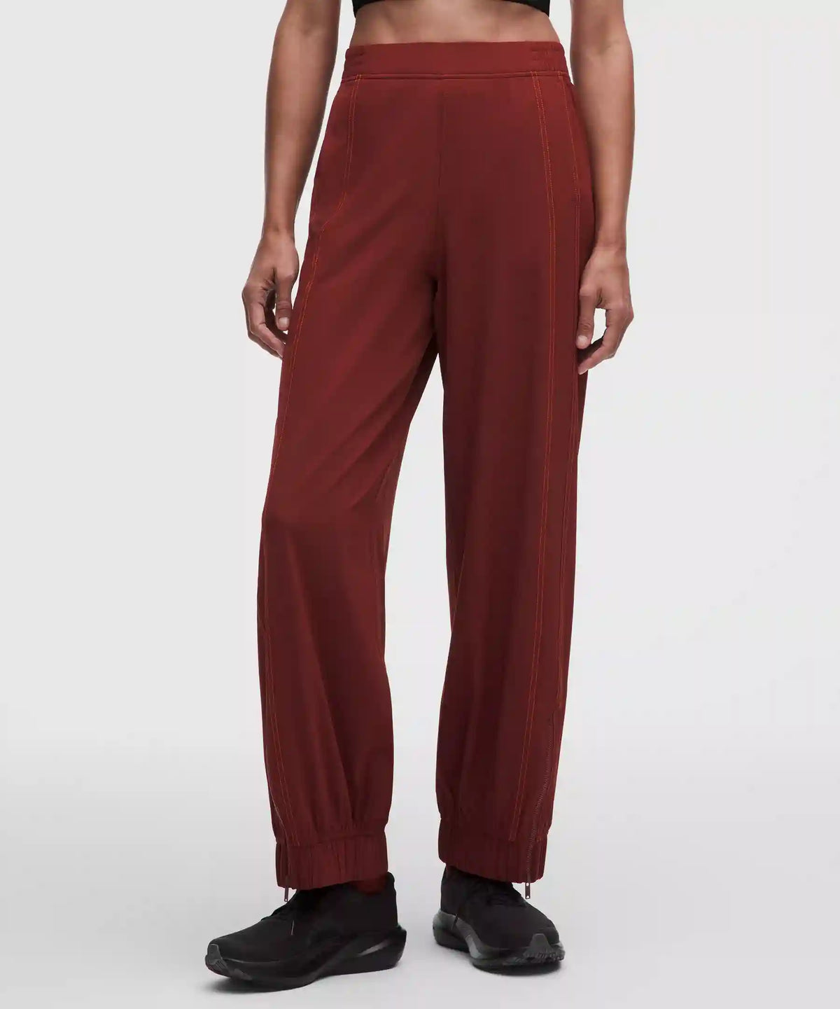 Define High-Rise Swift Jogger *Regular