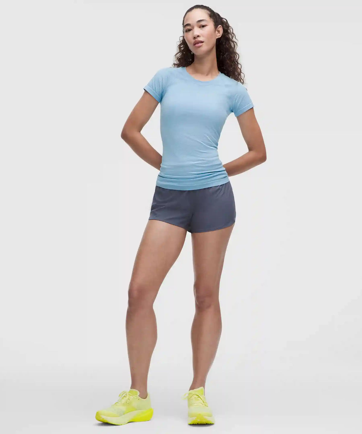 Swiftly Tech Short-Sleeve Shirt 2.0 *Hip Length