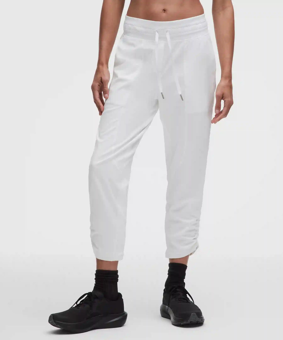 Dance Studio Mid-Rise Cropped Pant