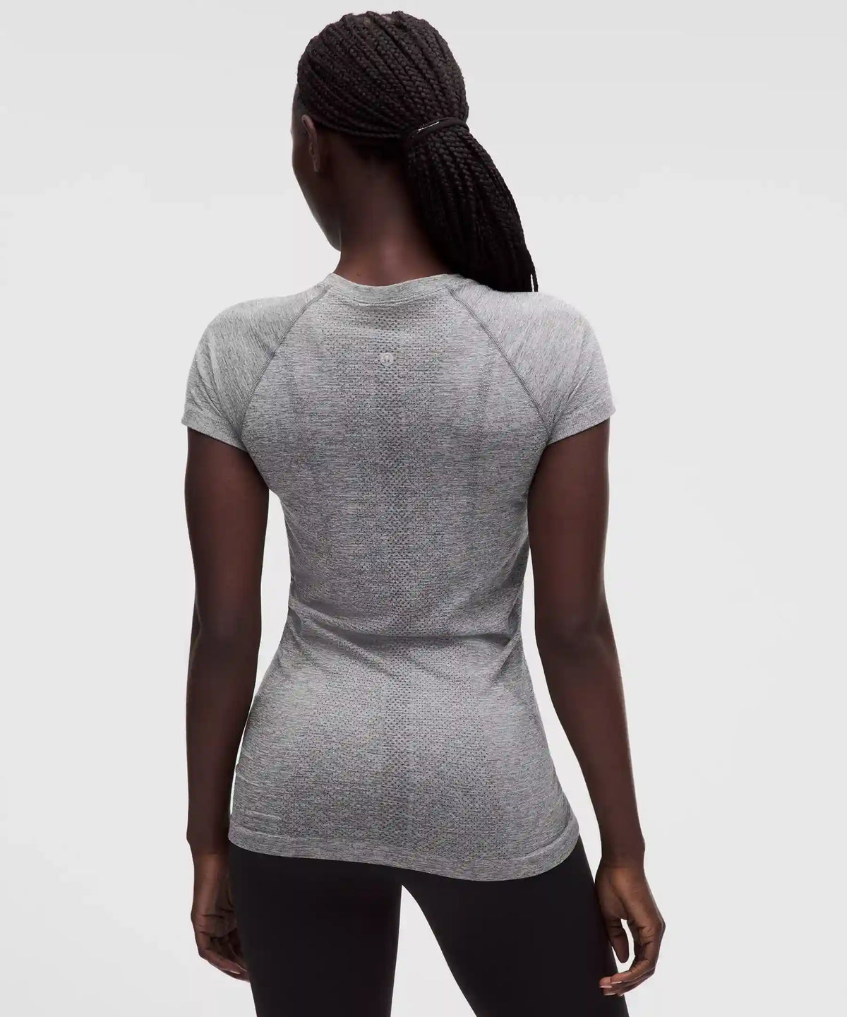 Swiftly Tech Short-Sleeve Shirt 2.0 *Hip Length