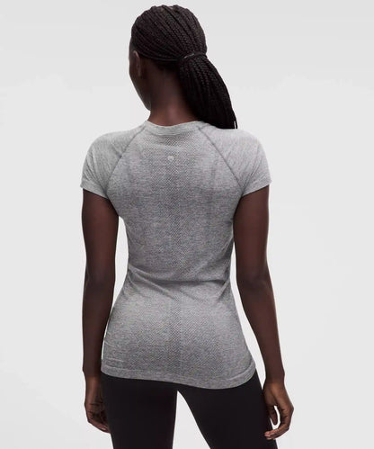 Swiftly Tech Short-Sleeve Shirt 2.0 *Hip Length