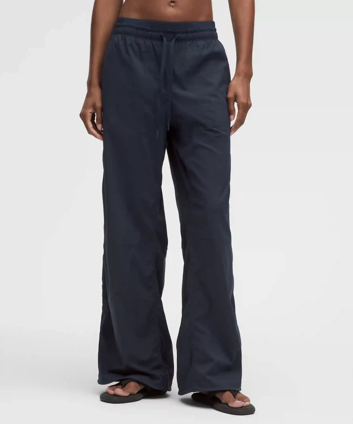 Dance Studio Evolve Low-Rise Oversized Pant *Regular