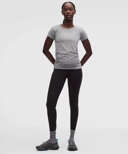 Swiftly Tech Short-Sleeve Shirt 2.0 *Hip Length