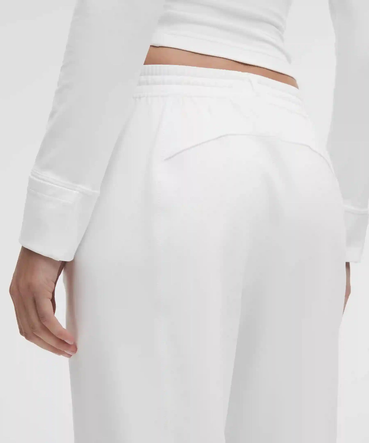 Define Mid-Rise Track Pant *Luon