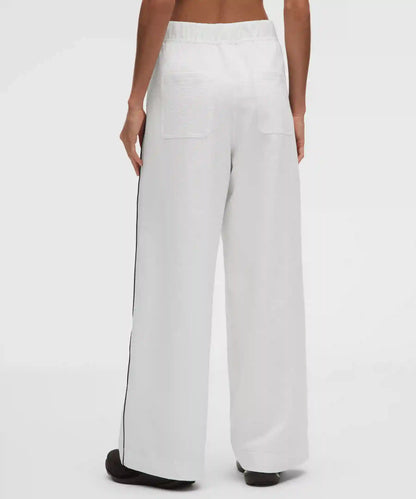 Seersucker WovenAir High-Rise Pleated Pant *Regular