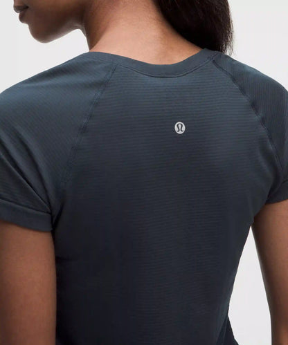 Swiftly Tech Short-Sleeve Shirt 2.0 *Hip Length