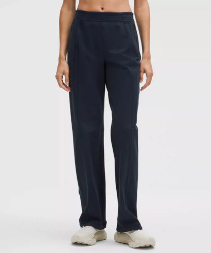 Define Mid-Rise Track Pant *Luon