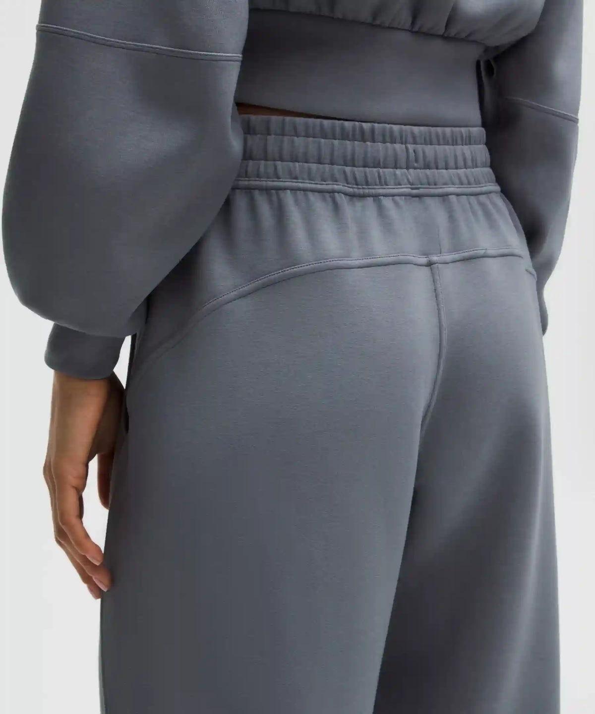 Smooth Spacer Mid-Rise Jogger *Wash
