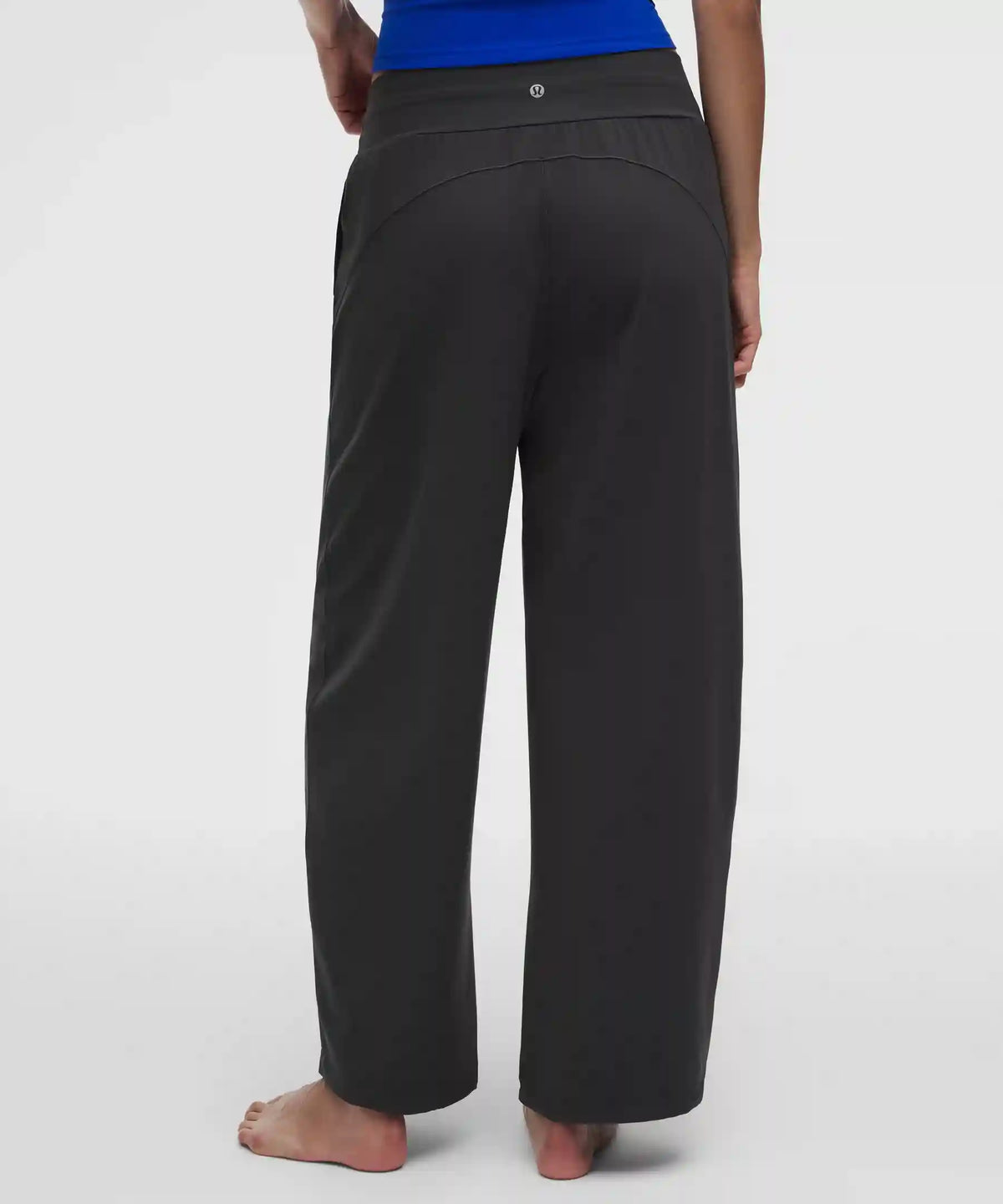 Groove Low-Rise Relaxed Cinch Pant *Regular