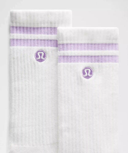 Unisex Daily Essential Crew Socks *Stripe