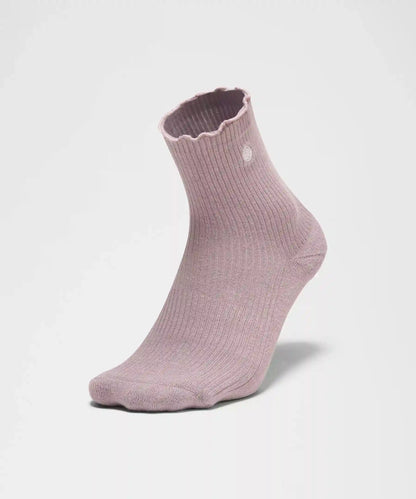 Unisex Lettuce Edge Quarter Socks