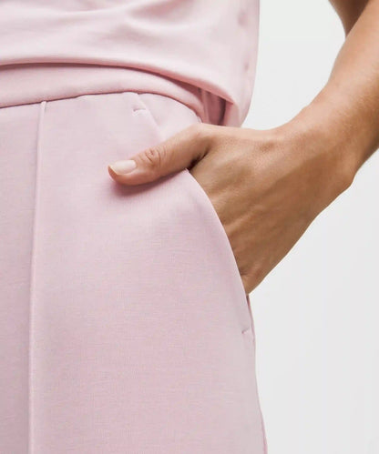 Softstreme Pintuck High-Rise Wide-Leg Pant *Regular