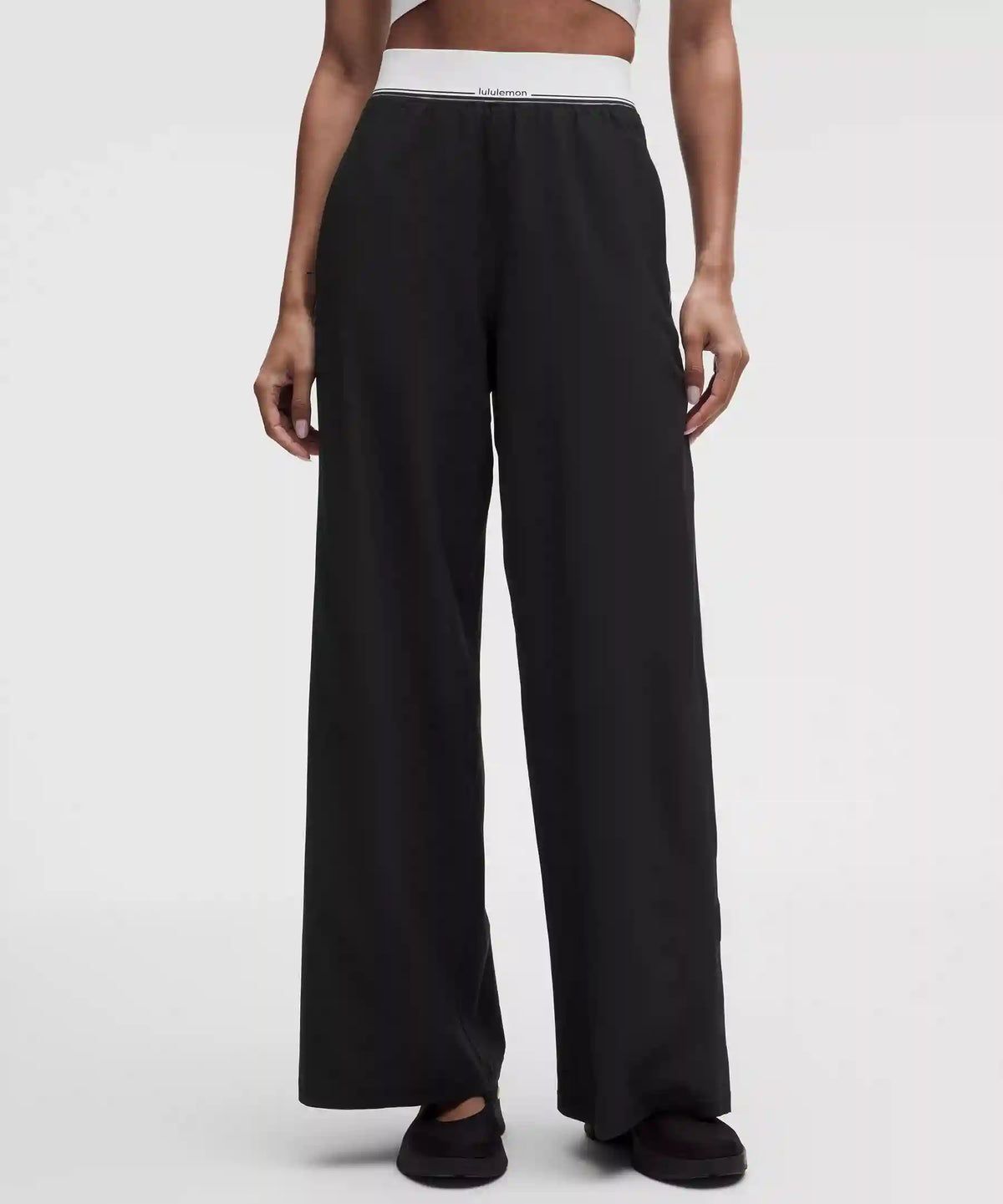 Swift High-Rise Wide-Leg Pant *Logo Waistband