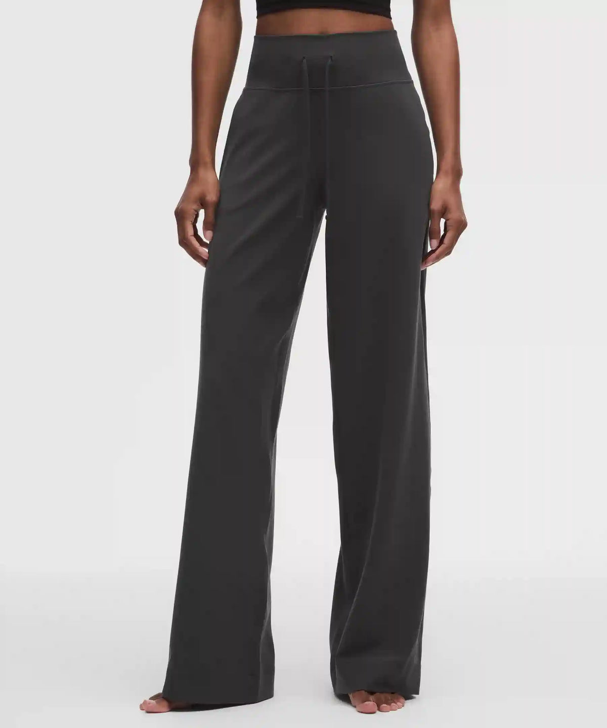 Groove High-Rise Wide-Leg Pant *Short