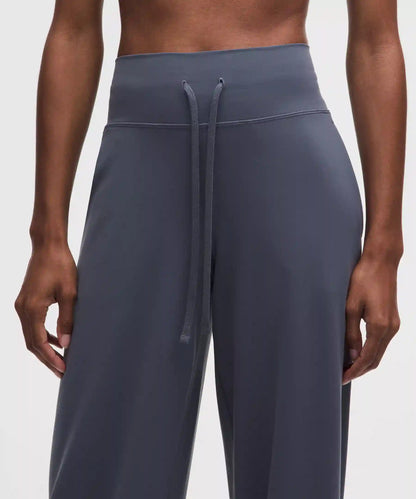 Groove High-Rise Wide-Leg Pant *Short