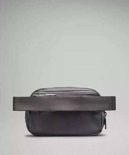 Everywhere Belt Bag with Long Strap 1L