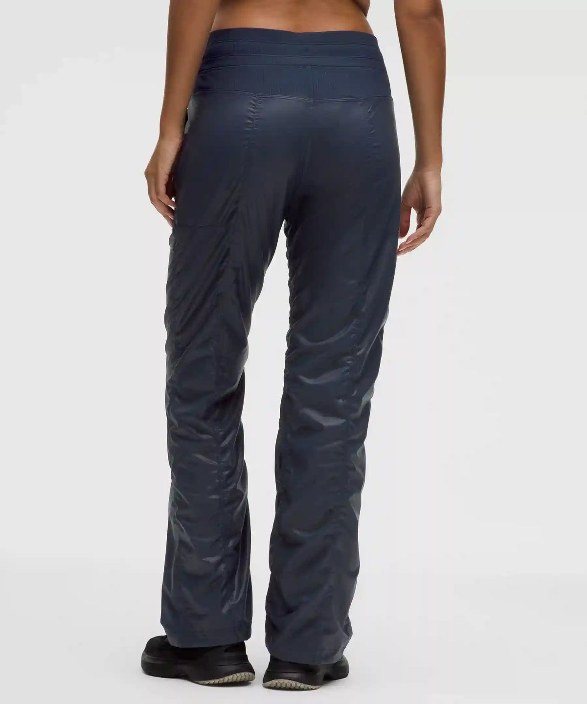 Dance Studio Mid-Rise Pant *Shine