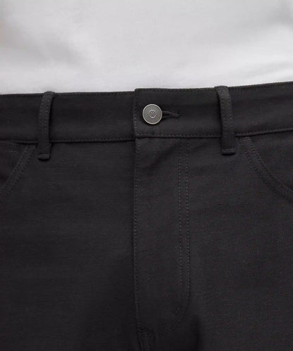 EasyFive Relaxed-Fit Short 7"