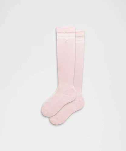 Unisex Daily Essential Knee-High Socks *Stripe