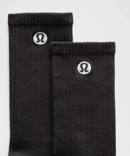 Unisex Daily Essential Crew Socks *3 Pack