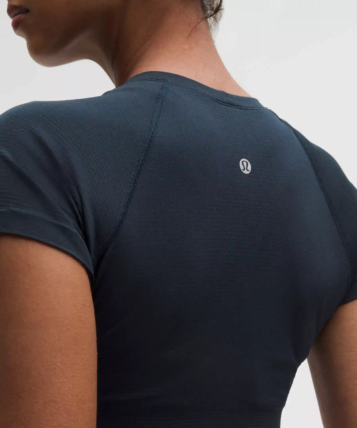 Swiftly Tech Cropped Short-Sleeve Shirt 2.0