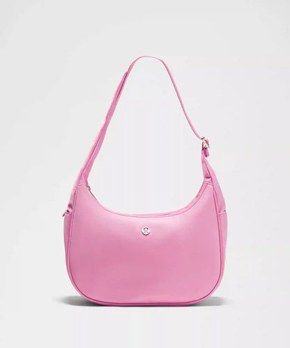 City Essentials Shoulder Bag 4L