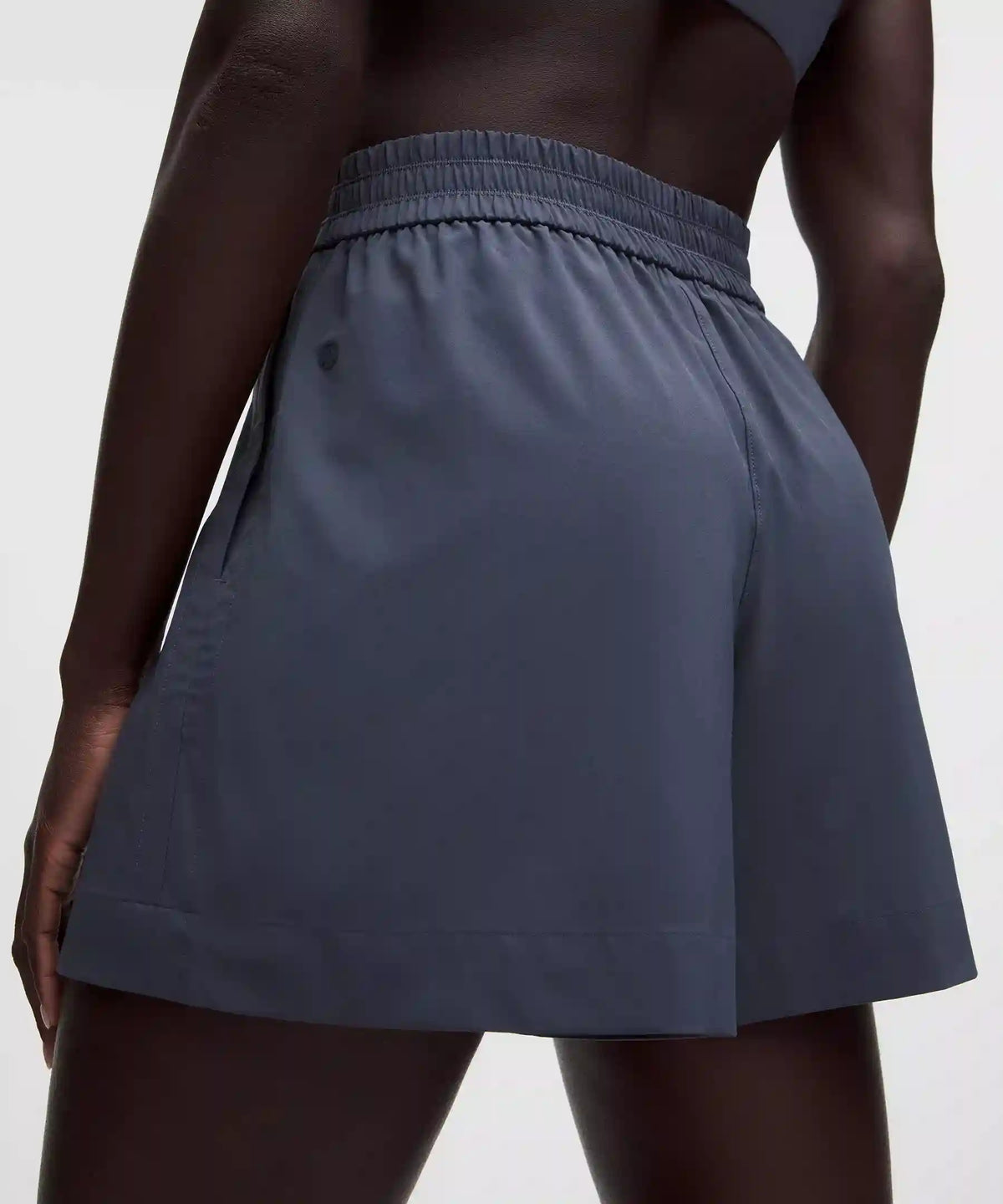 Breezily Mid-Rise Short 6"