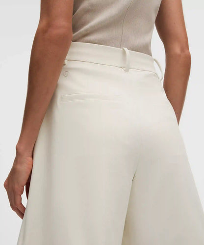 Daydrift Pleated High-Rise Short 7"