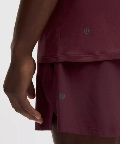 Men's Fast and Free Short-Sleeve Shirt *Perforated Stripe