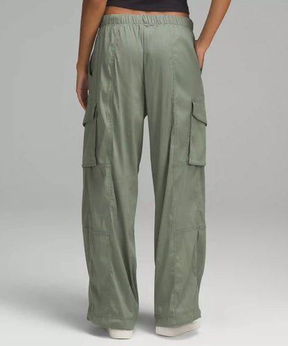 Lightweight Adjustable Mid-Rise Cargo Pant