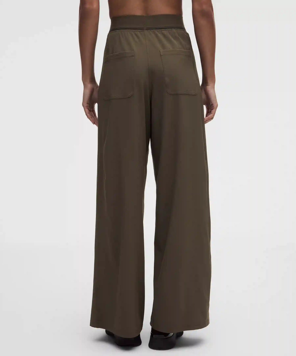 Swift High-Rise Wide-Leg Pant *Logo Waistband