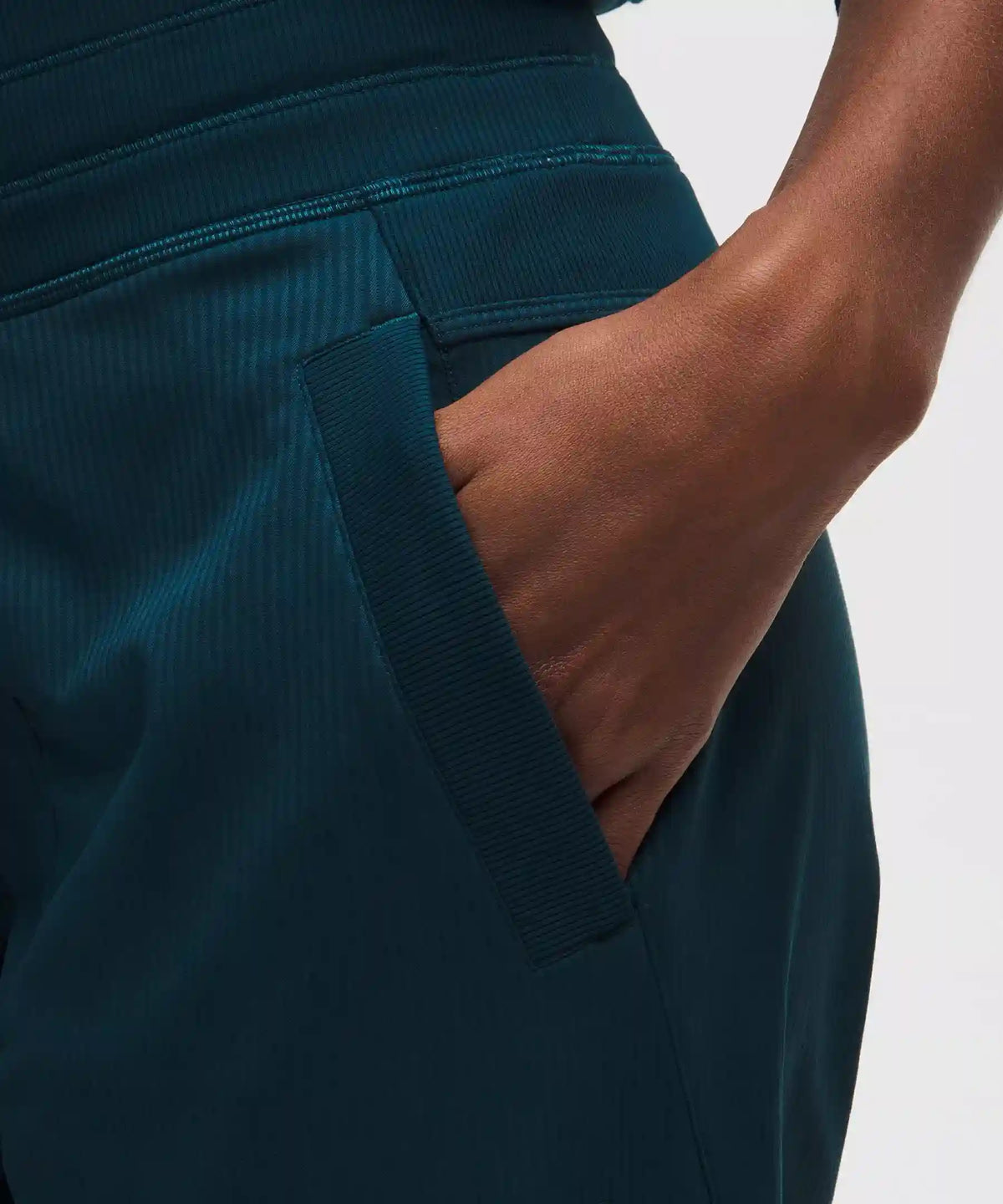 Dance Studio Mid-Rise Pant *Short