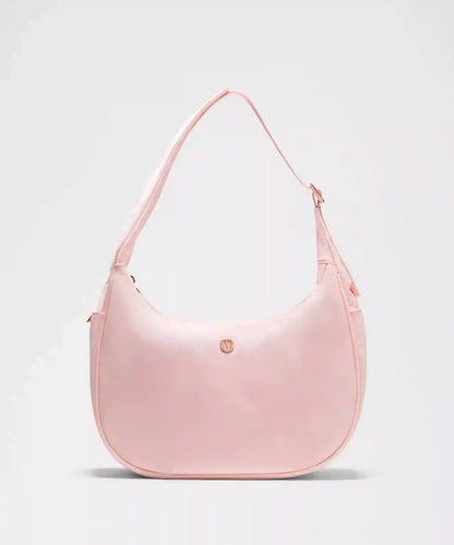 City Essentials Shoulder Bag 4L