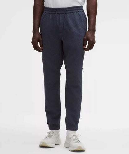 Ease The Day Jogger *Shorter